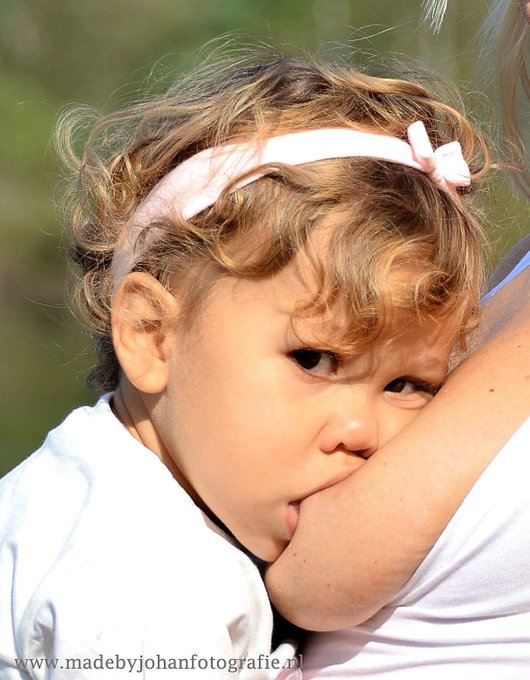 Mijn leven #proborstvoeding #breastfeeding #naturel #mama #dochter https://t.co/khTca7c4mh<a href="/tag/proborstvoeding"class="tags">#proborstvoeding</a><a href="/tag/breastfeeding"class="tags">#breastfeeding</a><a href="/tag/naturel"class="tags">#naturel</a><a href="/tag/mama"class="tags"><span>#mama</span></a><a href="/tag/dochter"class="tags"><span>#dochter</span></a>