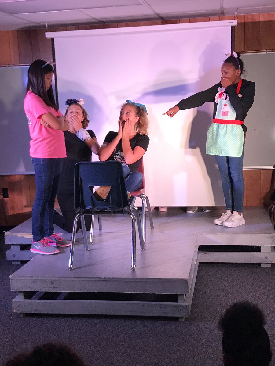 t5dreamer's tweet photo. Theatre I student actors expanding body awareness and spatial perceptions using mime and tableau. #longhorntheatre #thespace #elevation https://t.co/g4LmmCR1qJ