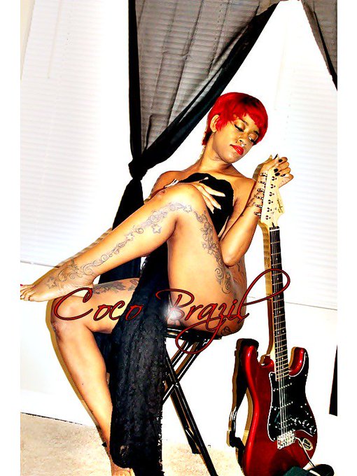 My new photoset is live. Login and enjoy! https://t.co/r1BM6KyxFj https://t.co/i45kwLUfPU