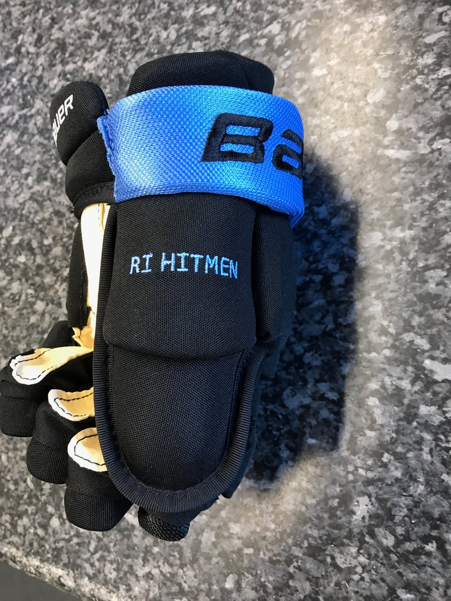 Bhealthynow's tweet photo. U13 Premier got these silky mitts in from Bauer today. https://t.co/nCnPlZ7XgX