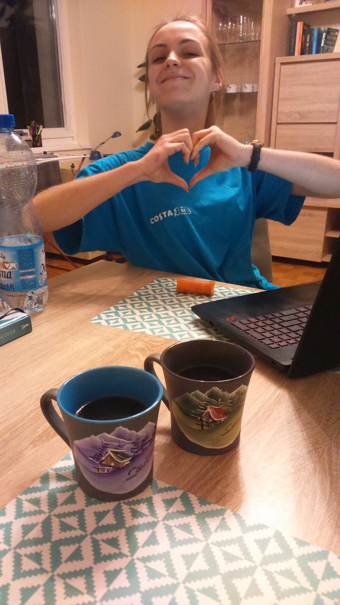 AgataMajka's tweet photo. Sezon grzewczy zaczęty 😍 #grzanewino https://t.co/4Pqc1spst7
