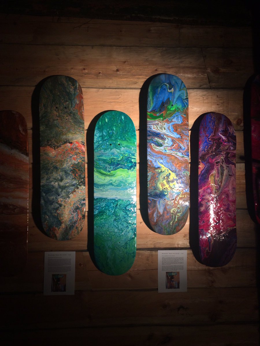 KubeBergen's tweet photo. Skateboard by Luz. Art on Skateboard. More info. https://t.co/xAceW4XSQo #skateboard  #art #kunst #Skatelife #kubebergen #kubekunst https://t.co/eQUsmucJWE