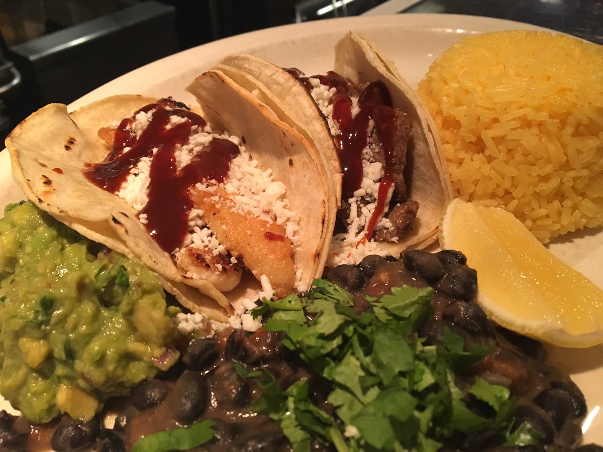 ParamountBeacon's tweet photo. Happy #NationalTacoDay! Try our Surf n Turf tacos the new way, with ancho BBQ sauce. https://t.co/qdAY6GrdQn