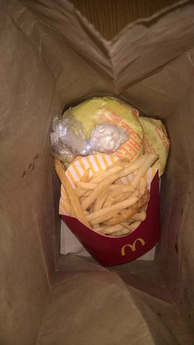 BUSTED!!! <a href="/McDonalds/">McDonald's</a> manager caught selling COCAINE to customers in establishment on #Bruckner Boulevard. Story on <a href="/News12BX/">News12BX</a>