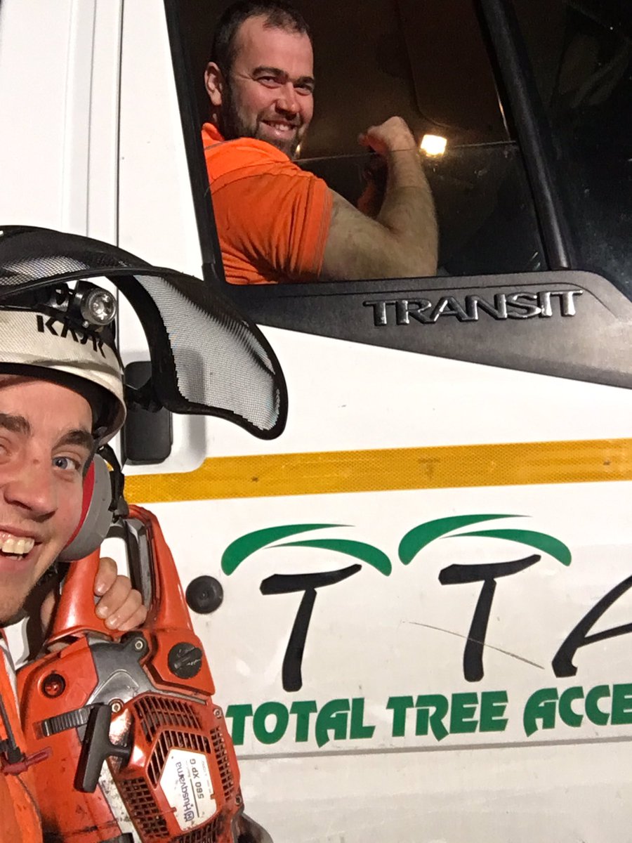 DomHerbertson's tweet image. Night shift with @tree_access on behalf of @networkrail #dusktildawn