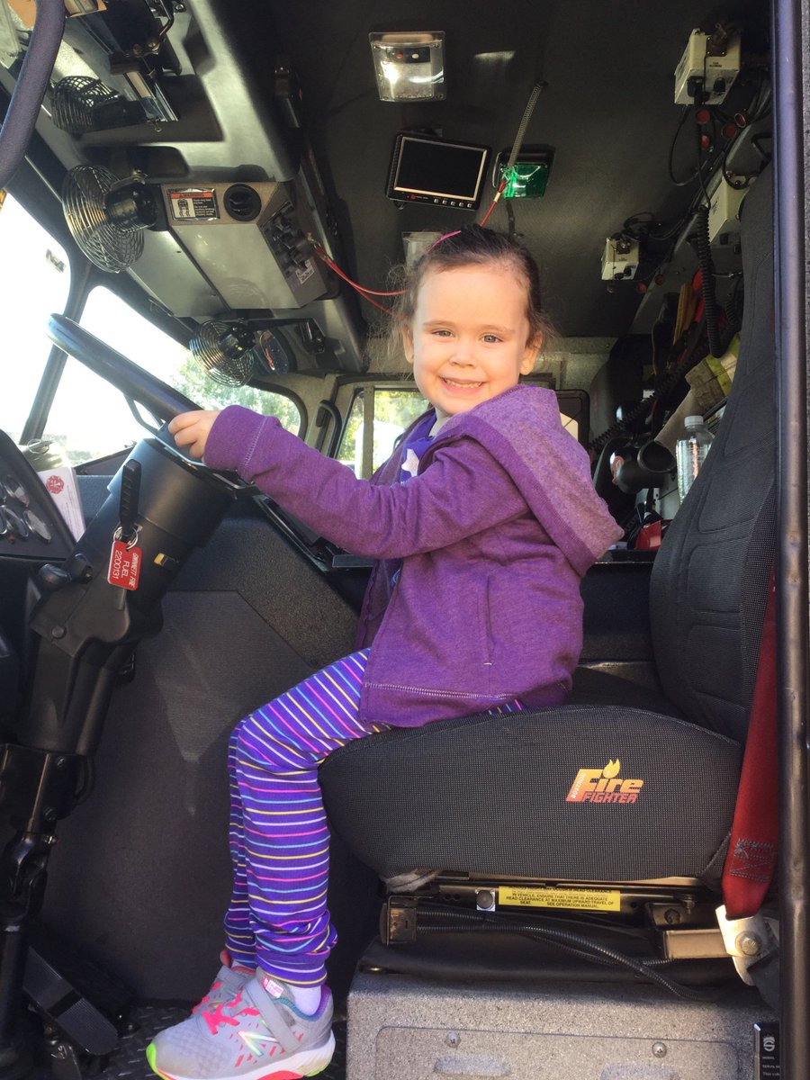 GACLSams's tweet photo. K4 loved having Fire Station 11 come for a in-school Field Trip for our Community Helper Unit.  #Weloveourfirefighters #gacselem https://t.co/WUSyVnkjVP