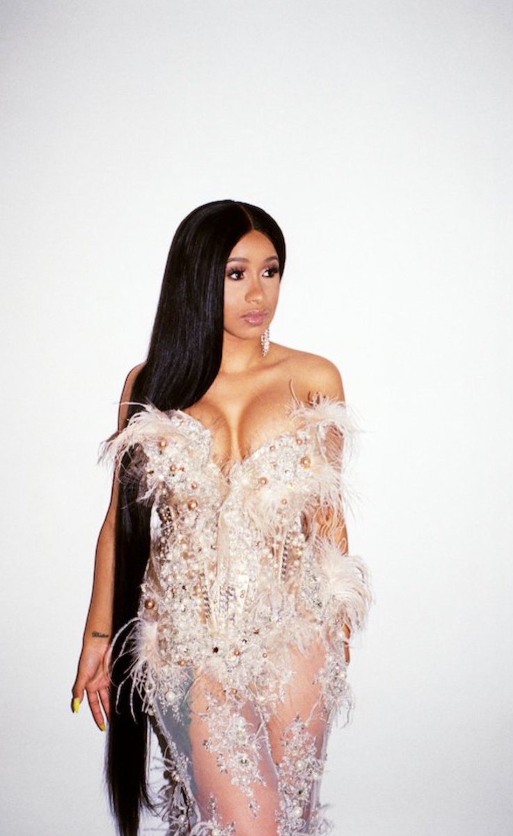 Samisthename17's tweet photo. @iamcardib Look at how stunning this beauty is 🔥 Love seeing you go places, knew she was going places way before her #1 ❤️ https://t.co/gOBSfXIStD