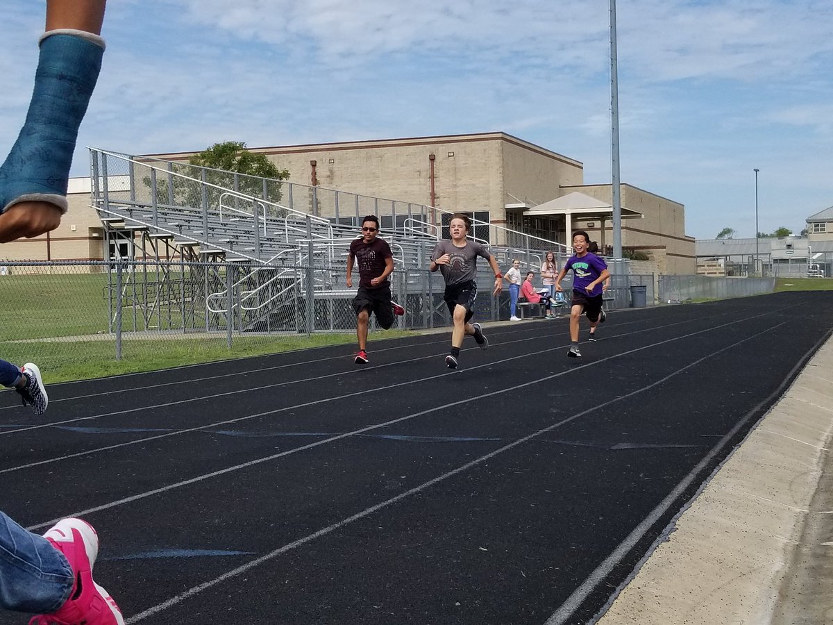 MrsJCashaw's tweet photo. Thank you @ahamilton8csms @HagermanScience and Mrs. Cain! My students love the Science Olympics! #TwoCatsOnePride #AMCMScatPRIDE https://t.co/TdTx3fhE3i