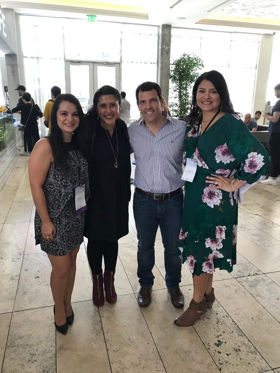 KetyE's tweet photo. Inspired by the conversations at Hispanicize LA so far. Looking forward to my 2 panels this afternoon. #Tech #HispzLA #Edelman #EdelmanMiami https://t.co/MOSj31lR5o