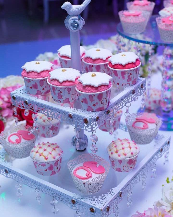 sellygalley's tweet photo. @cakesensationsbyboahemaa added the extra to the sellybration ππ»Cake and confectioneries πππ ππ»π― #Selly@30π#pinkseptember #sellybration2017π― https://t.co/YPdEfnIfFz