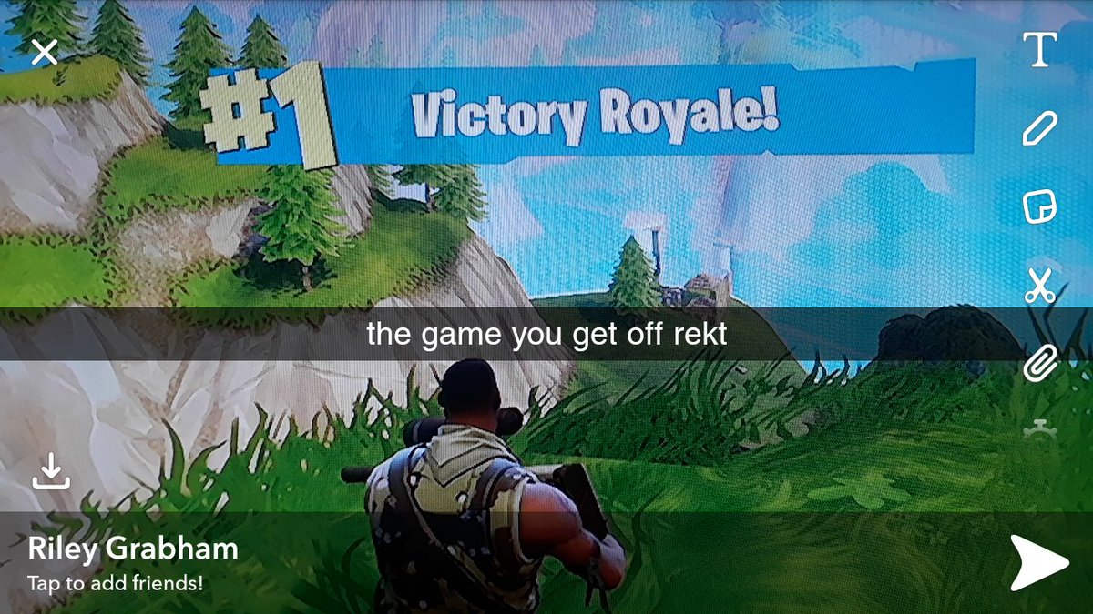 QvSweets's tweet image. Won my First game on Fortnite