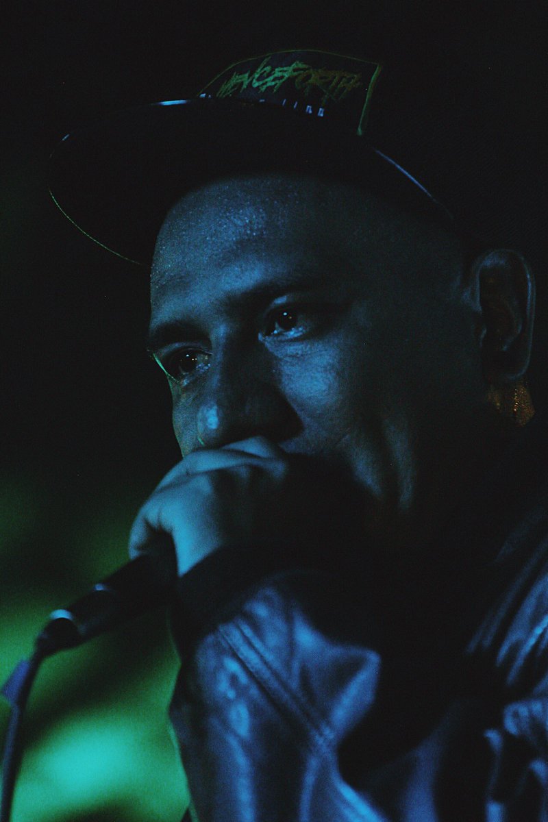 chadsantos's tweet photo. #メキシコシティ 🇲🇽
#achepe #音楽 #ヒップホップ #音楽家 #メキシコ #コンサート #mexicocity
写真家 @chadsantos
https://t.co/ZtskDfmBSr https://t.co/hJhJgDOT5H