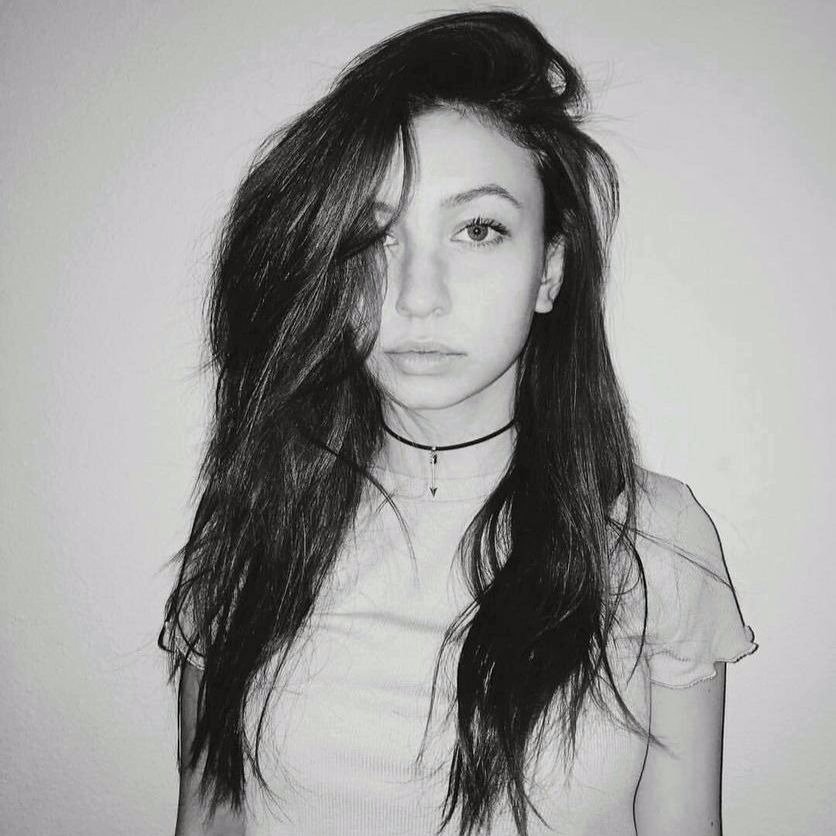 O2DPRTJ's tweet image. ㅤ          ⋅ depαrtments of jυѕtιce › ѕнιeld
  chloe elιzαbeth dαddαrιo kent-wαyne, αgent ιn trαιnιng
ㅤ   ㅤ             ˹ welcome to work ˼