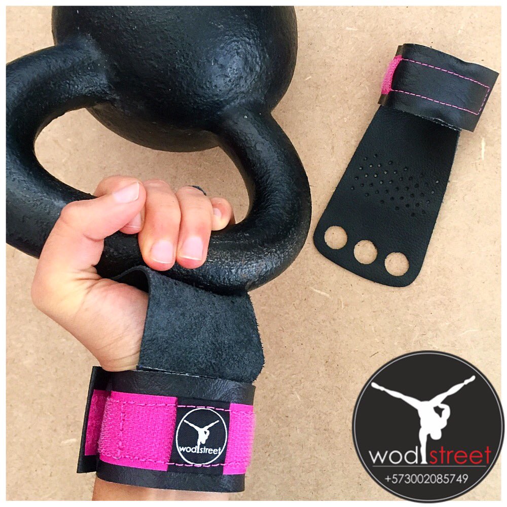 Alista tus #LeatherPalmGrips de <a href="/WodStreet/">Wod Street</a> para el entrenamiento! @k4kusa @REBELFitness @crossfit <a href="/DITFashionSoc/">DIT Fashion Society</a> <a href="/officialinstaft/">InstaFit™</a>