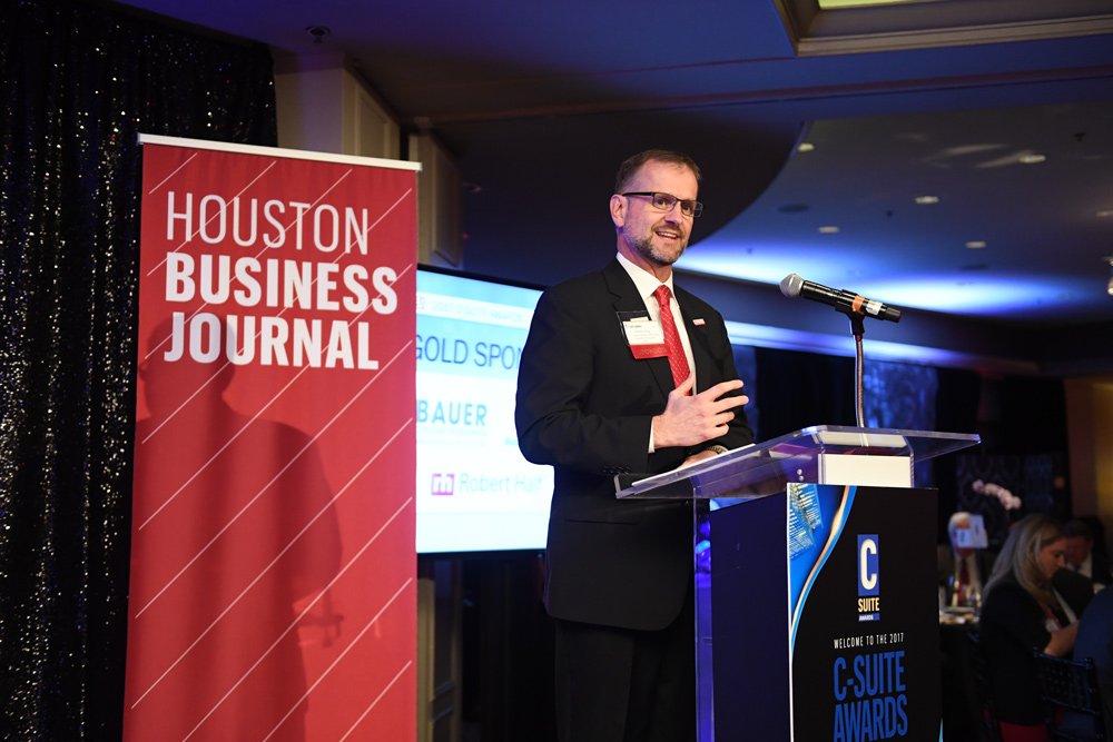 UHBauerCollege's tweet photo. ๐๐๐ to #HBJCSuite winners & finalists, including #UHBauer alumni Mila Golovine & Kenneth Guidry! https://t.co/zSXIoajC0C