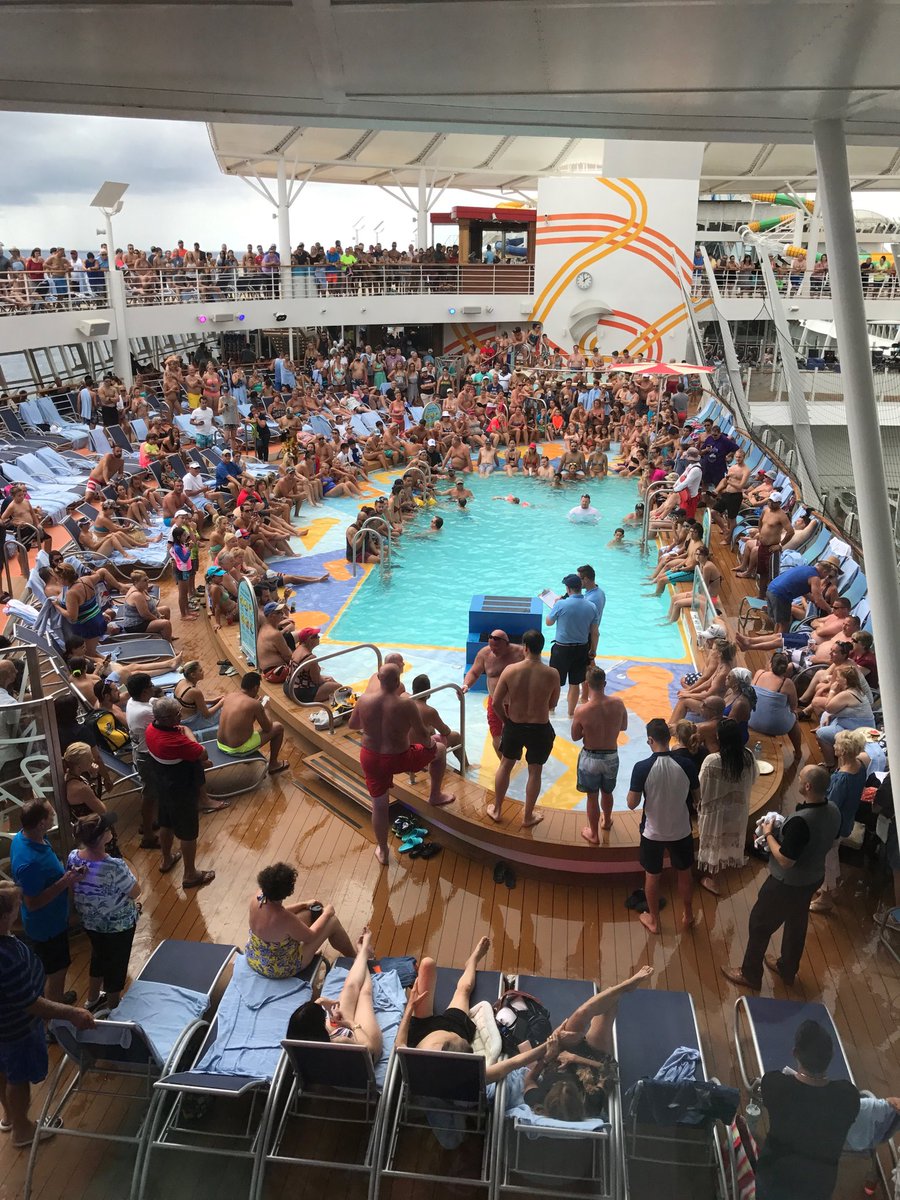 HarleyCaptain's tweet photo. A fun day at sea with Cruise Director Bobby hosting the Belly Flop Competition, #Harmonyoftheseas https://t.co/dwquj8vh5t