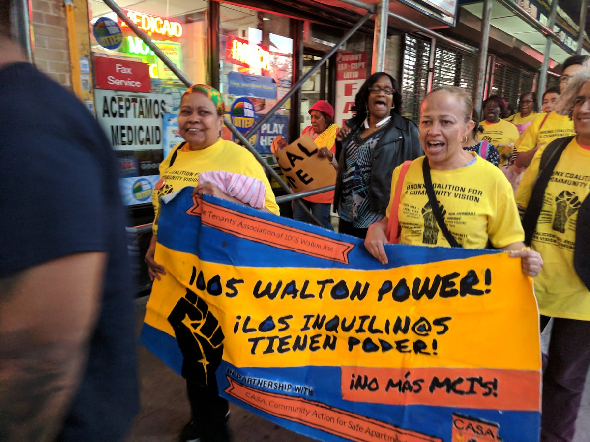 CASAbronx's tweet photo. The whole neighborhood is here to fight for #realaffordability #nodisplacement #goodjobs & #realcommunityparticipation https://t.co/ygiT4xORNL