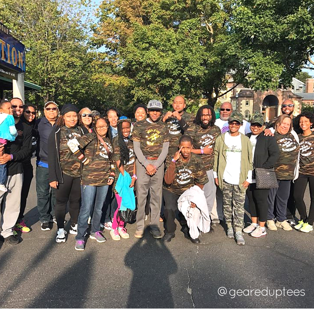 GearedupCL's tweet photo. Participants at the walk. Mr Rogers is the former marine in gold. He suffers from Alzheimer's. 
Tees I donated by @geareduptees 

#OOTD https://t.co/gn452S7bis