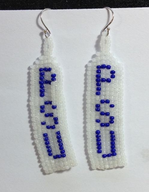 CarvingByClaude's tweet photo. Earrings School Spirit Jewelry https://t.co/seAf0ySWmP #shopping #YourMomBot #craft @Retweet_Lobby https://t.co/vqoYfRgTyx