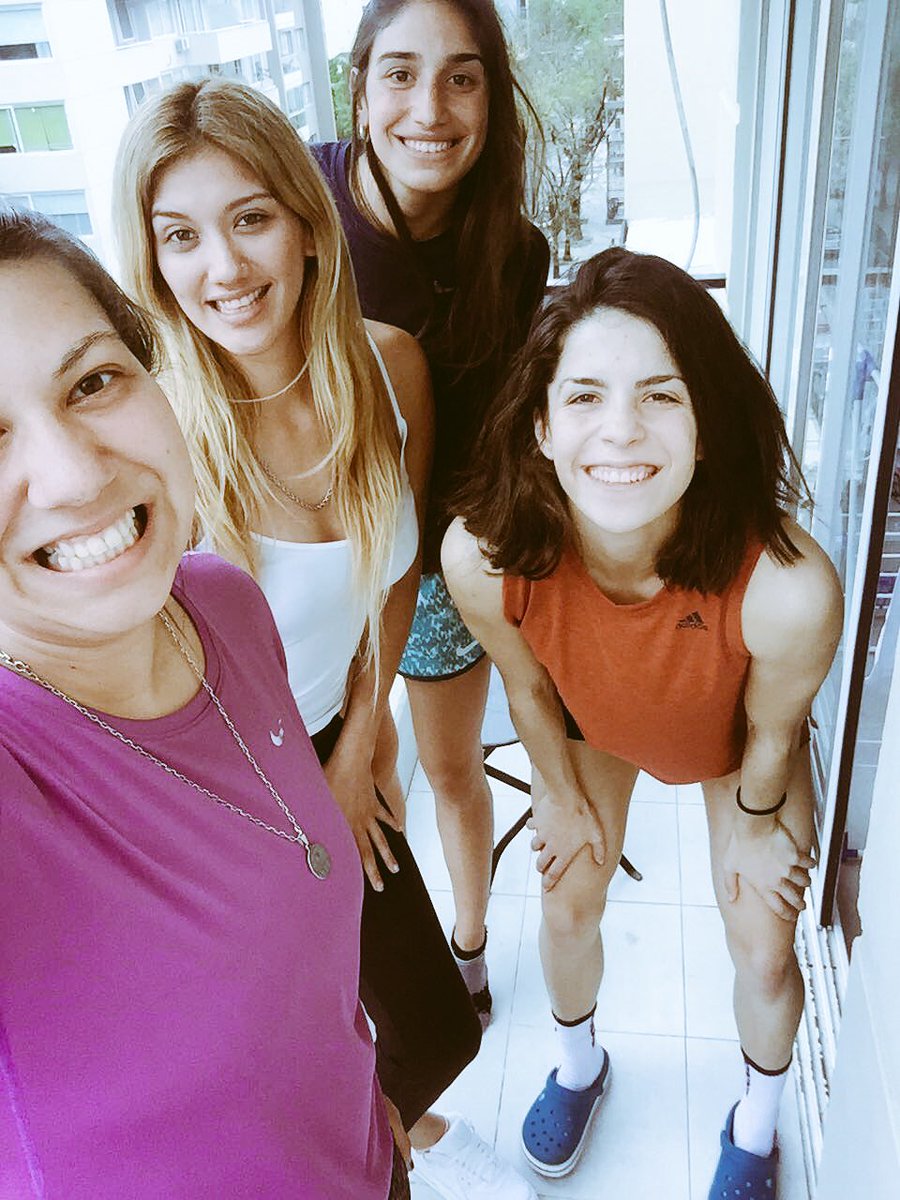 elymix2's tweet photo. Hermoso Día con ellas 👇🏽 ❤️❤️❤️ #LasExtrañabaaaaaaa #MisAmii 😻 https://t.co/j0Eje5Kl0n