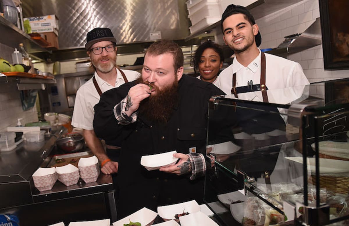 Complex's tweet image. Action Bronson landed a late-night cooking show on Viceland trib.al/PoixMqO