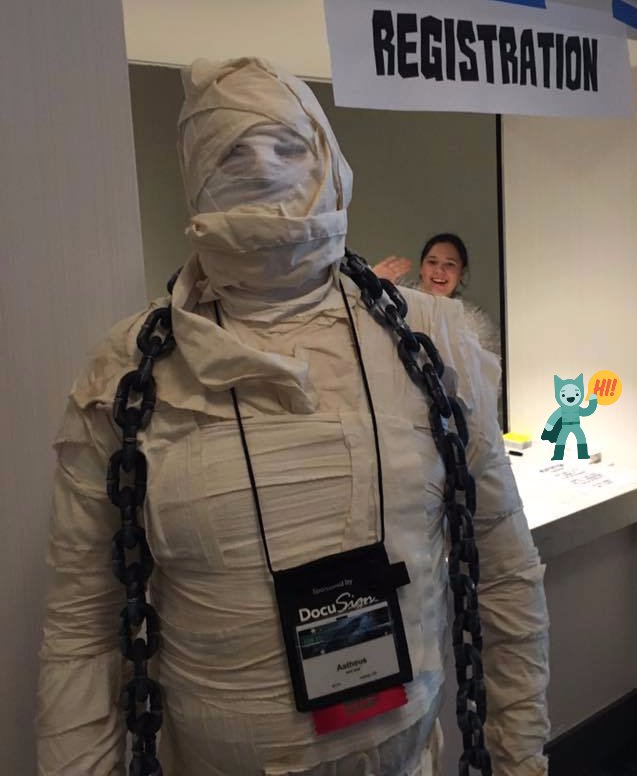ConvolutionSF's tweet image. You can get photobombed at Con-Volution.