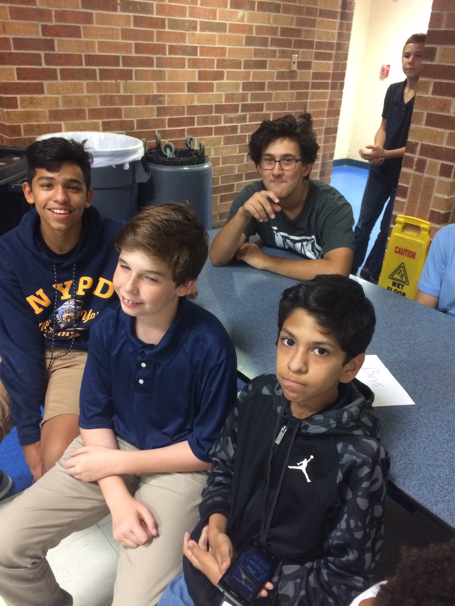 dataedwhite's tweet photo. EWMS Fall Choir Concert!! DATA sings! #DATADoes #DATAMiddle #DATAEWMS https://t.co/I8LlqpLcLZ