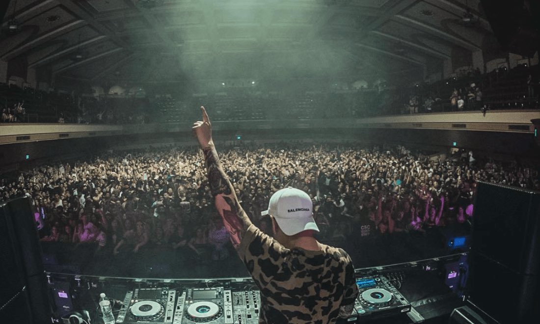 JWalkerzAUS's tweet image. [ARTICLE] Rising DJ YULTRON talks Experiences, Tattoos and Working w/ Jay Park #박재범 
👉 officiallykmusic.com/k-exclusive-ri… via @OfficialKmusic