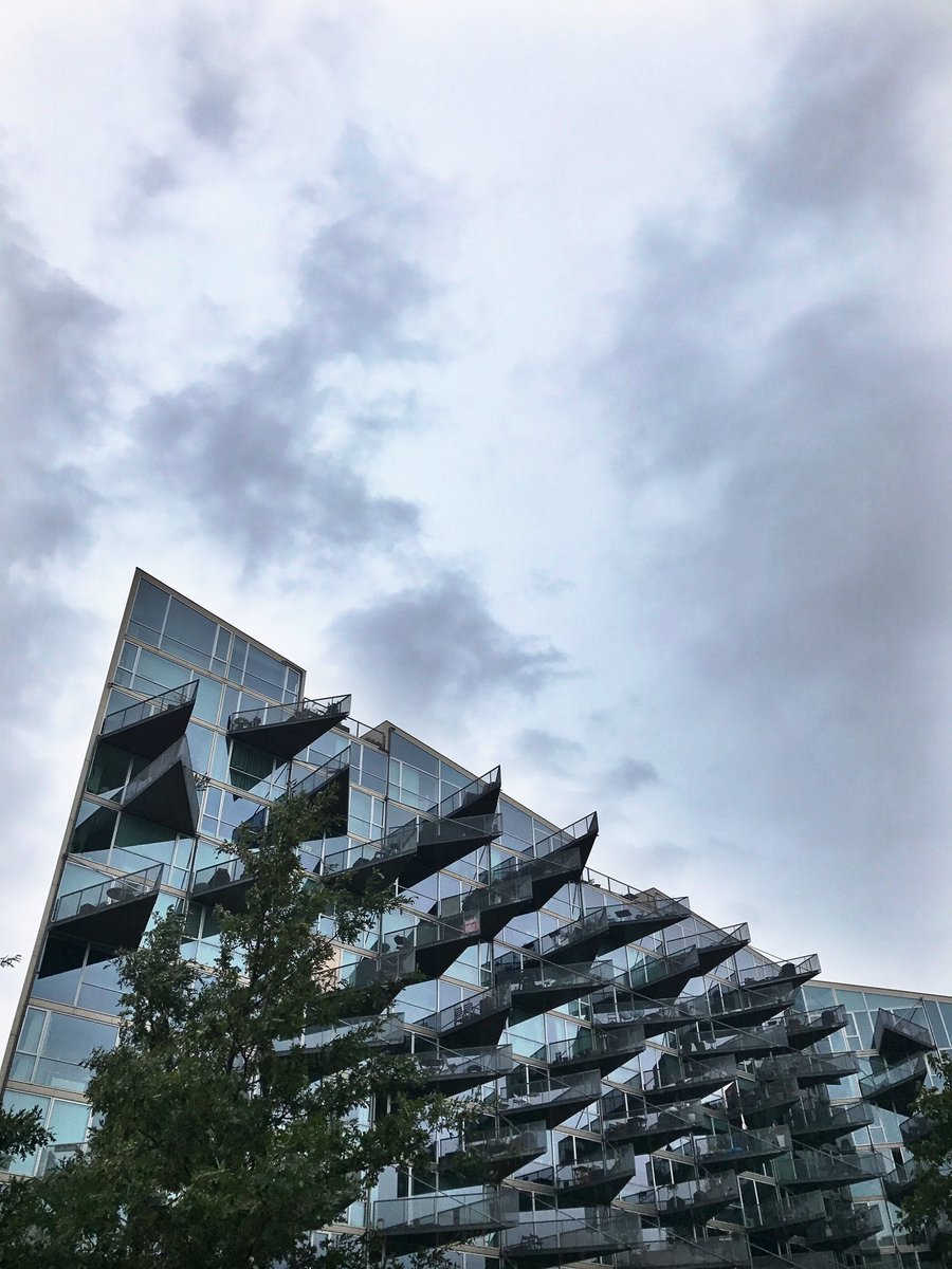 Liovinogg's tweet photo. Perspective avant gardiste et inspirante avec le @GroupeGambetta X @BIGstertweets  @BjarkeIngels  et @JDSarchitects https://t.co/FaCFPGxZ0t