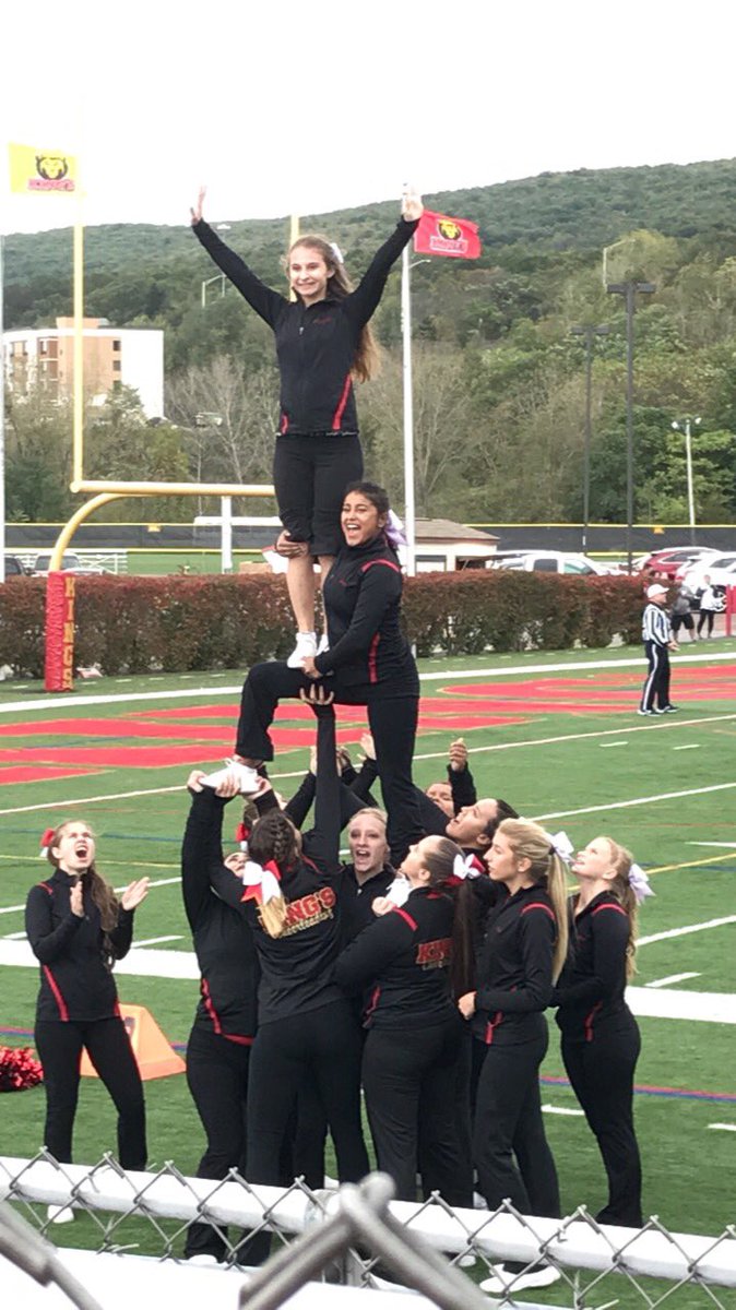 KCcheer17's tweet photo. Family ❤️💛🦁 Supporting our boys 🏈 #monarchcheer https://t.co/naQ7Fyb0BS