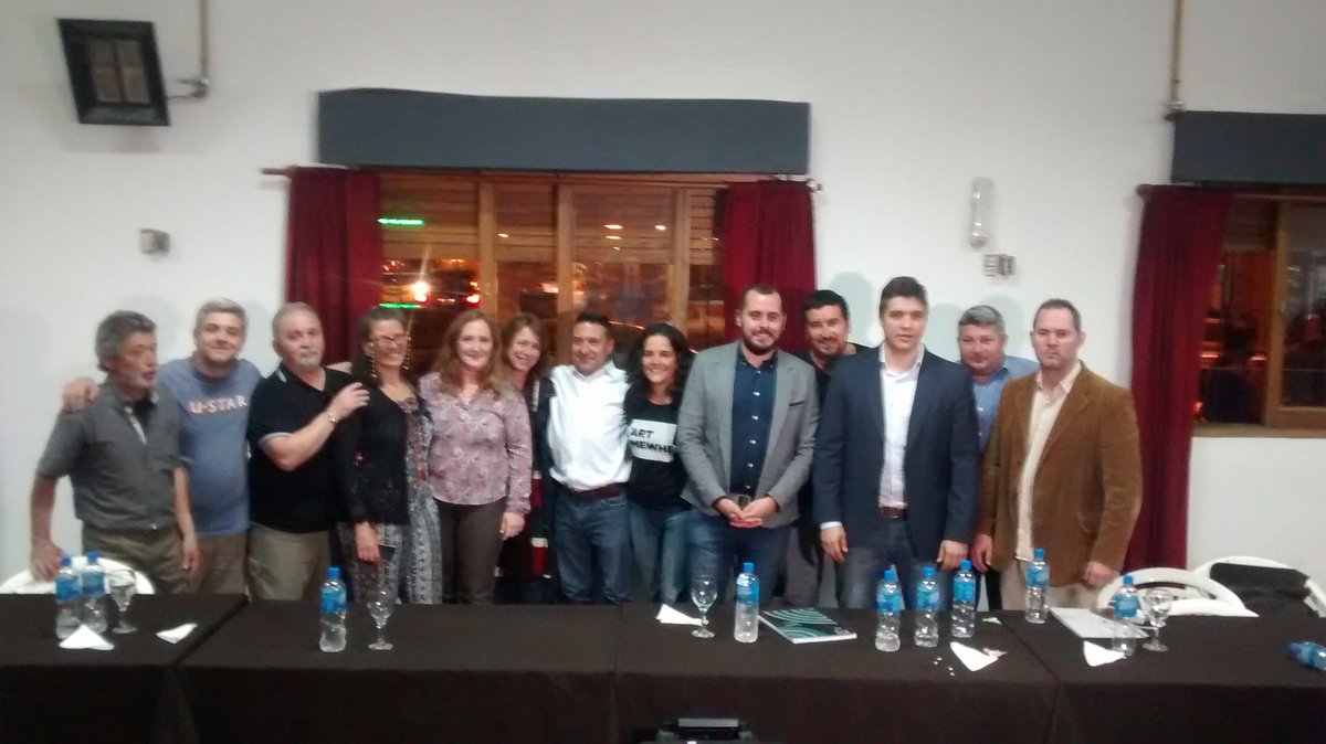 funes24ok's tweet photo. Foto final. Gran charla-debate organizado x junta vecinales
@BeguerAndres @marcelo_farre @gonzaloaguiar @UP_Funes https://t.co/7OVgbJTTvm