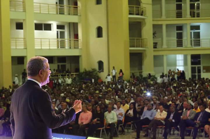 Ilust. Con Leonel tweet media