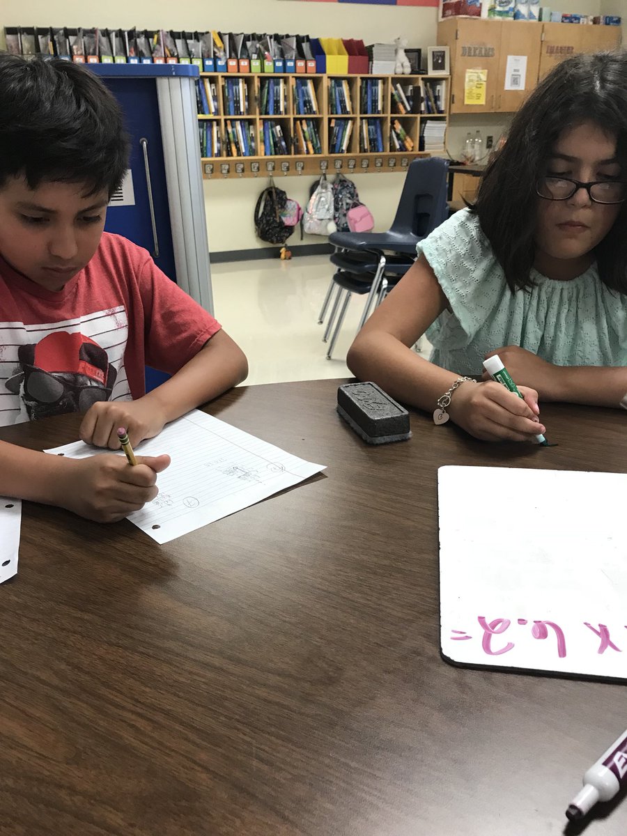 TraciContreras_'s tweet photo. What do you do when they don’t “get it” during the school day? You offer some reteach time AFTER school! #ottinspired #ott5th https://t.co/ibQHB6iXK7