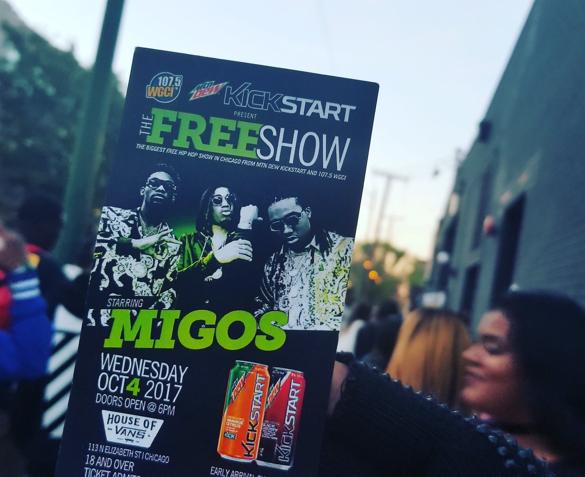 christianseven's tweet photo. Concert Series | MiGOS π―
#chicago #wgci #kickstart #mountaindew #theFREESHOW #MiGOS https://t.co/NA95r4dBKx