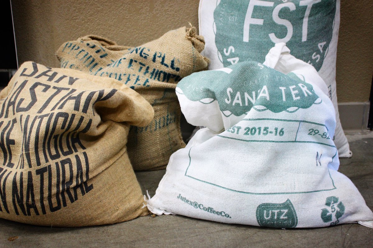 BigHouseBeans's tweet image. We carefully source and choose our coffee offerings to represent the uniqueness of each origin. #bighousebeans