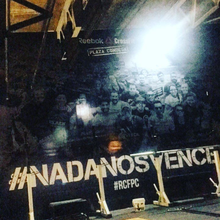 elmoncho21's tweet photo. #backhome #nadanosvence #rcfpc @reebokcfplazacondesa @crossfit @crossfitaffiliates gracias a toda esta hermosa com… https://t.co/opgZAxJF5M https://t.co/Z4gTemC8rr