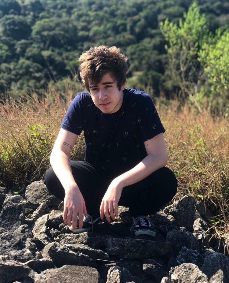 batalhadeytbrs's tweet photo. RT = @cellbit 
FAV = @rezende_evil https://t.co/7aQxgczk8k