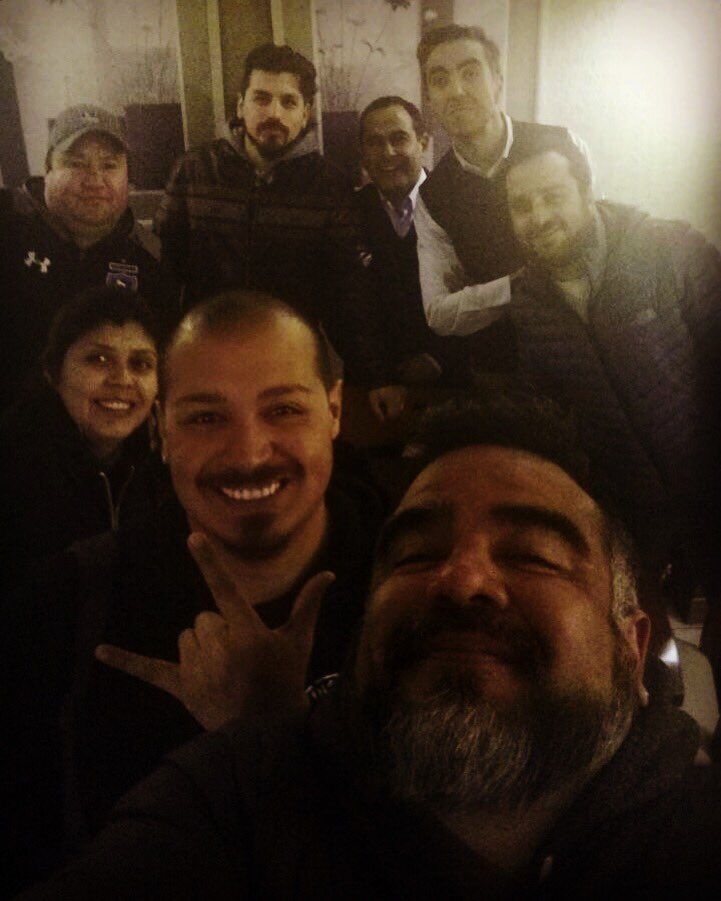 AdrianAlbo32's tweet photo. En reunión con los amigos de @colocolounosolo https://t.co/dPc23zFyPk