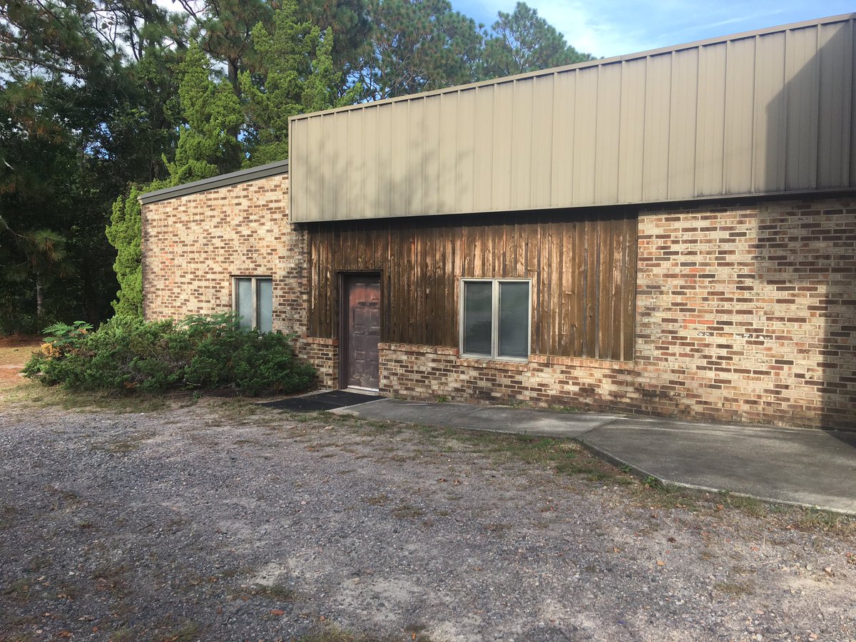 Our facility: making vats 2 bank corals. propagation, education, restoration oceansreefsproject.com
"Saving the reefs one coral at a time"