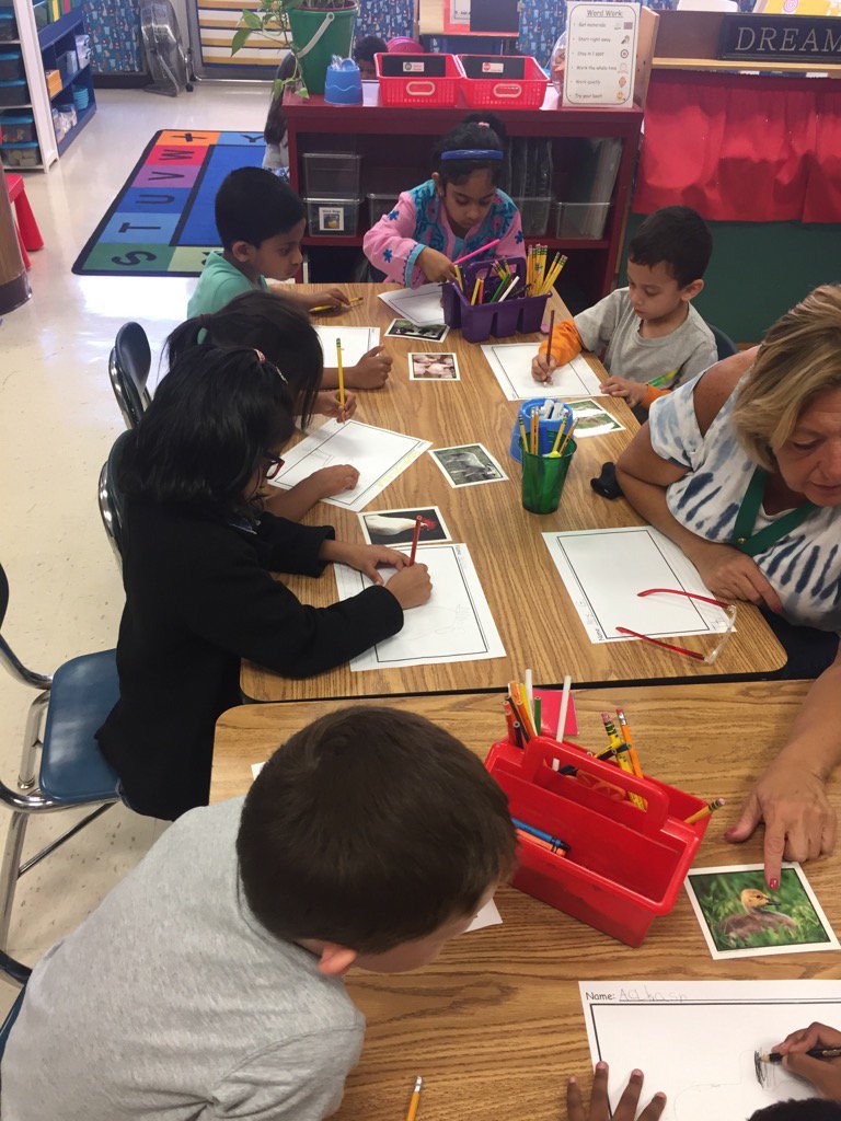 GGatKT's tweet photo. First successful sentence writing!  Four word sentence, capitalized first word, ending with a period. So proud👍😃 https://t.co/yZKHmZM1OQ