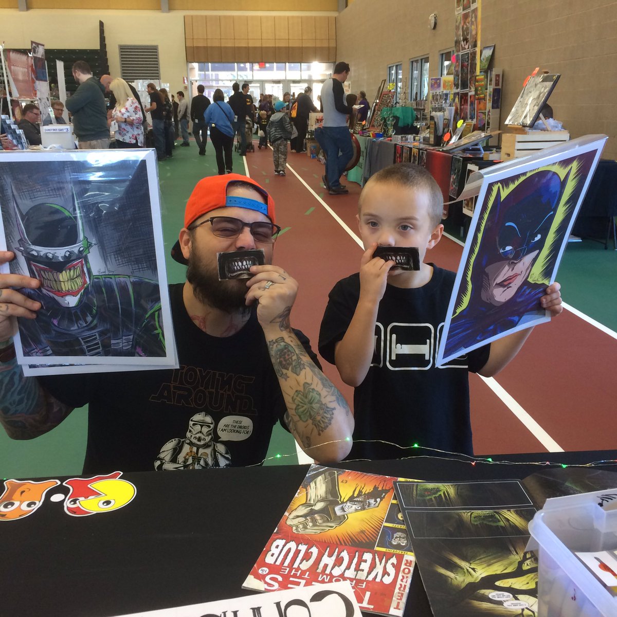 IggycryptComics's tweet image. I had a great time last Sunday at @UticonComicShow! Thanks to everyone joined the #WallofStaches! #uticon #utica #scareacon