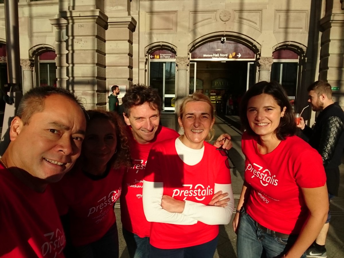 67titane's tweet photo. #Jmp17 Une partie de l'équipe https://t.co/7dVBmZdC5A