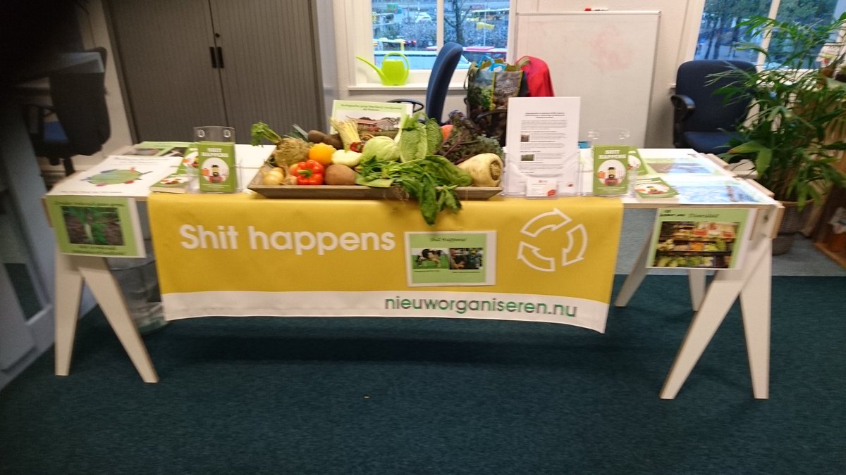 oscarjansen02's tweet photo. Natuurlijk leiderschap tips vd biologische boerderij aanwezig op #nof2017
@nieuworg
Van ego naar eco https://t.co/dK7HjLEuk7