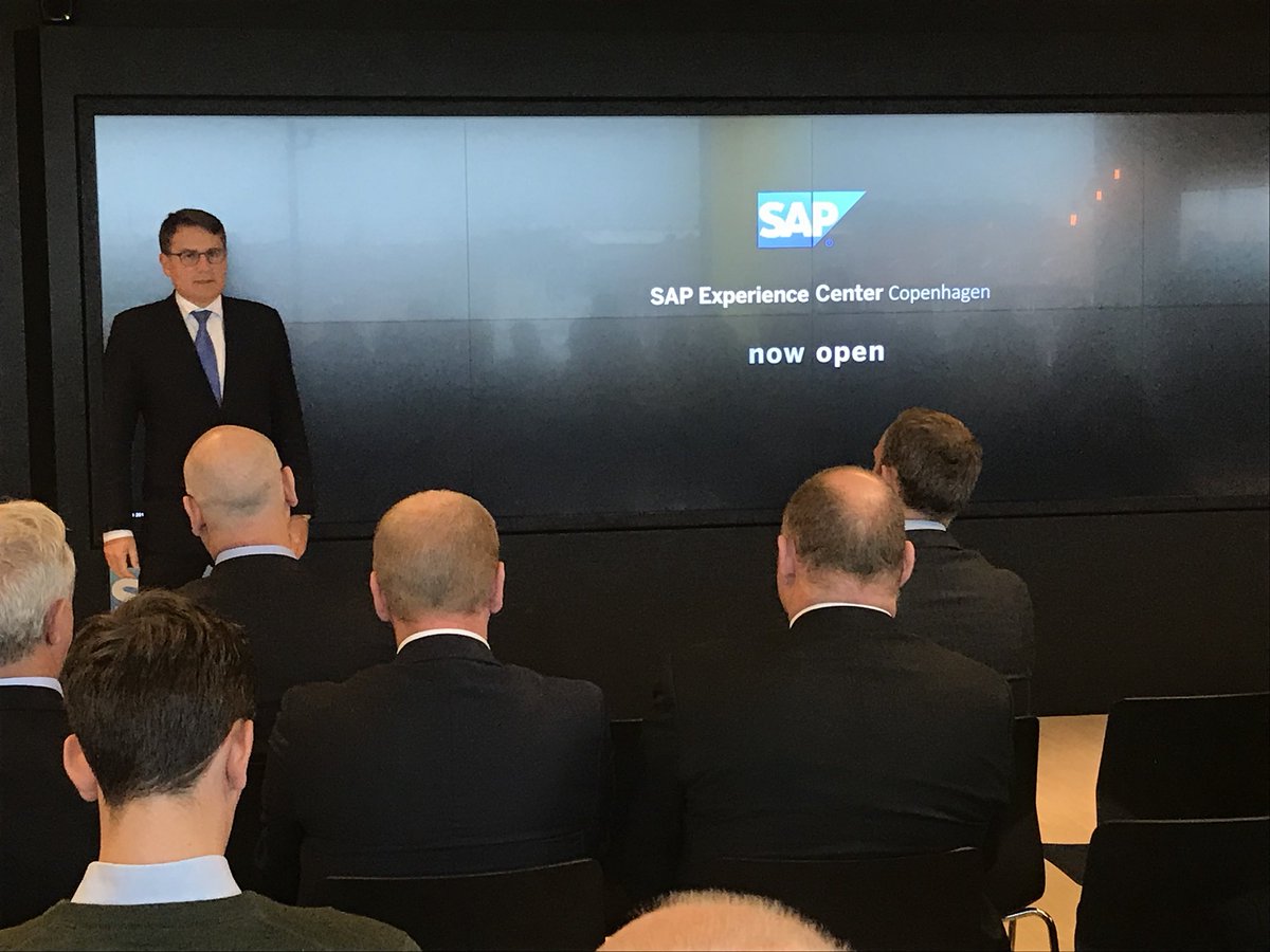 JacobKragLund's tweet photo. The Danish Minister for Business, Industry and Financial Affairs @BrianMikkelsenC at @SAP Experience Center #Cph #SAPExperienceCenterCPH https://t.co/lylXtQjNTu