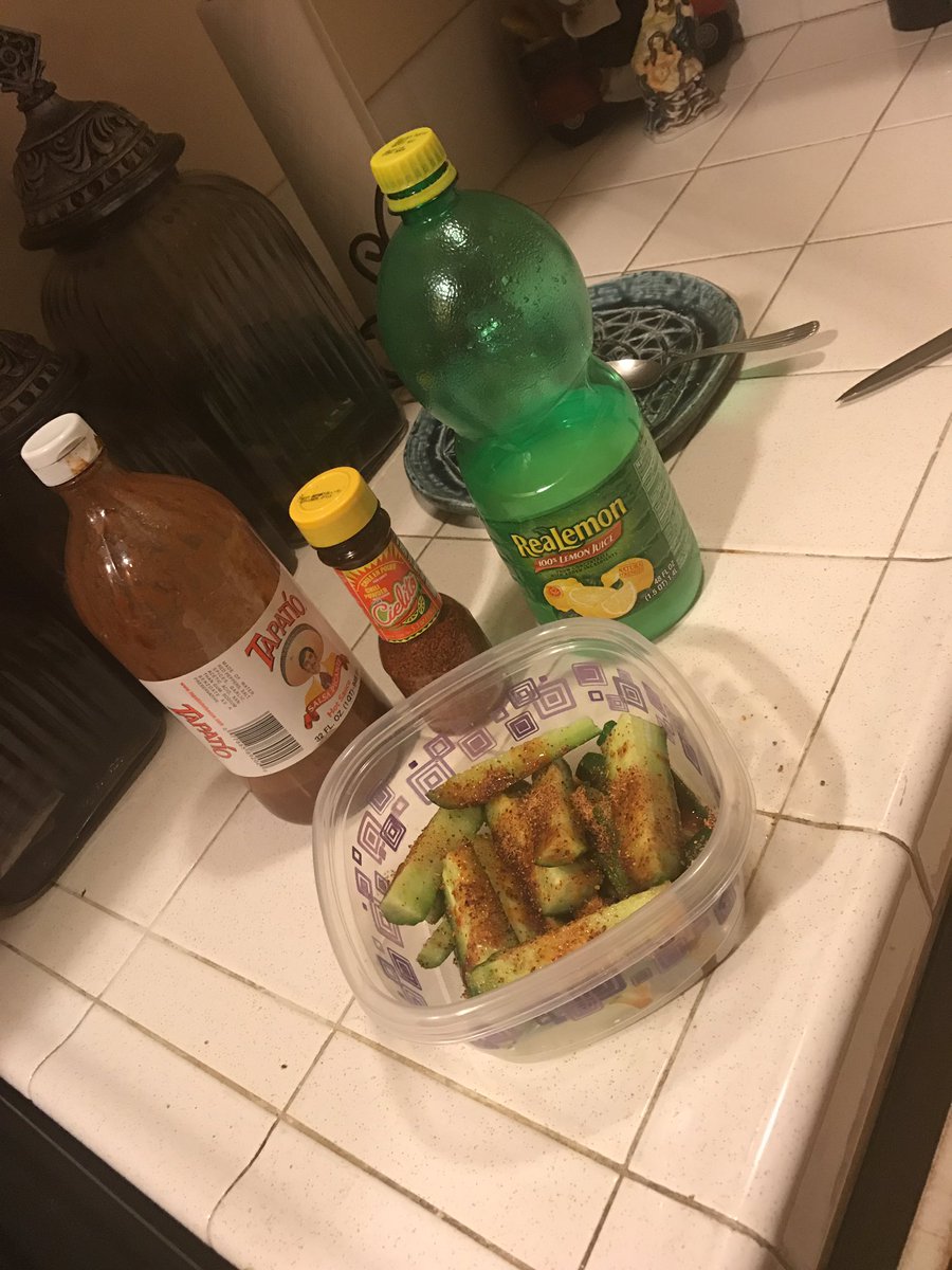 Andykheiro's tweet photo. #cucumber #chilipower #lemon @AyoDeeJaay bro your fault made me crave it and shit ! 😂❤️😍 https://t.co/7uF1bDrM0b