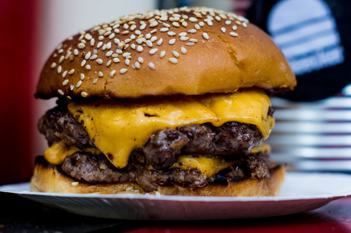 KERB_'s tweet photo. TODAY AT THE GHERKIN! @bleeckerburger Zan returns for a ONE OFF #KERBis5 special. Be there 12pm to grab one of these👉https://t.co/KFTotxGwwa https://t.co/9vCAOvZ7w3