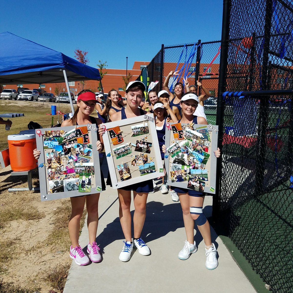 AFHS_Tennis's tweet photo. #NewProfilePic https://t.co/8okkvO8RJt