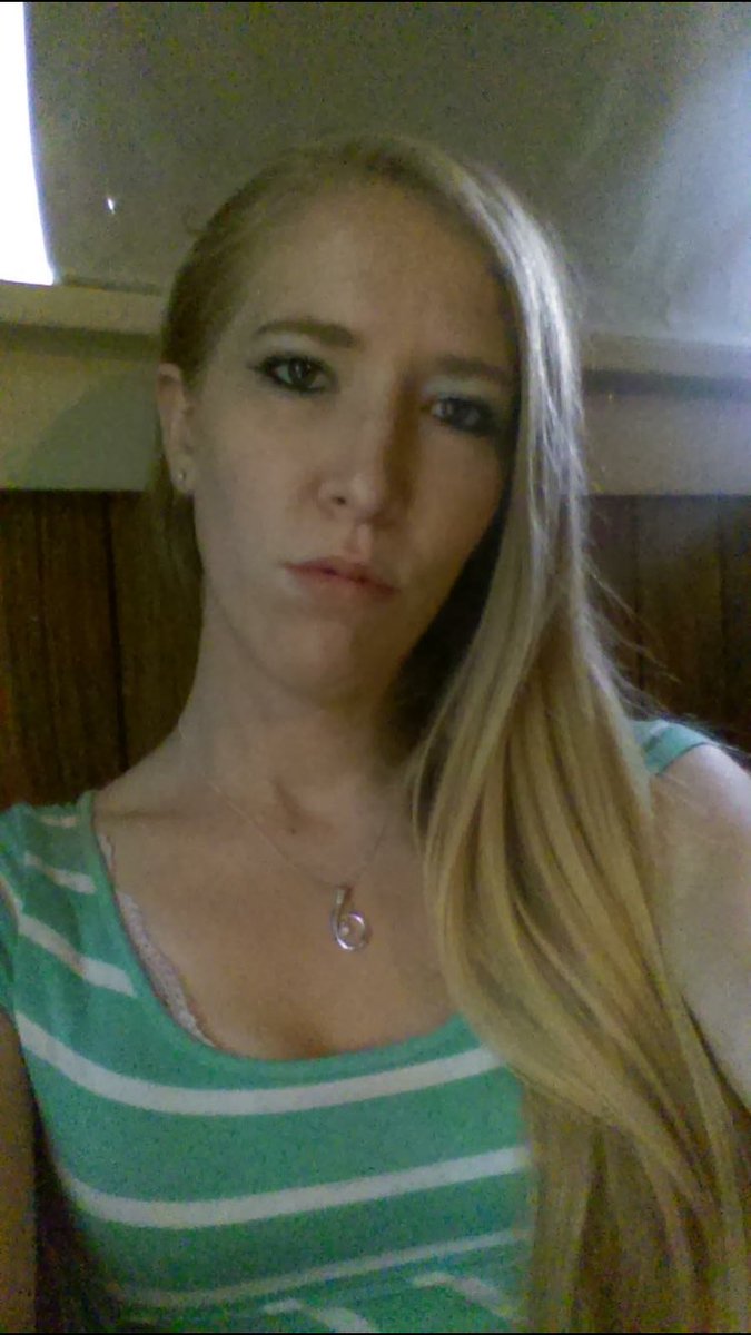 blakedz484's tweet photo. She's awesome https://t.co/iNzKy87fjq