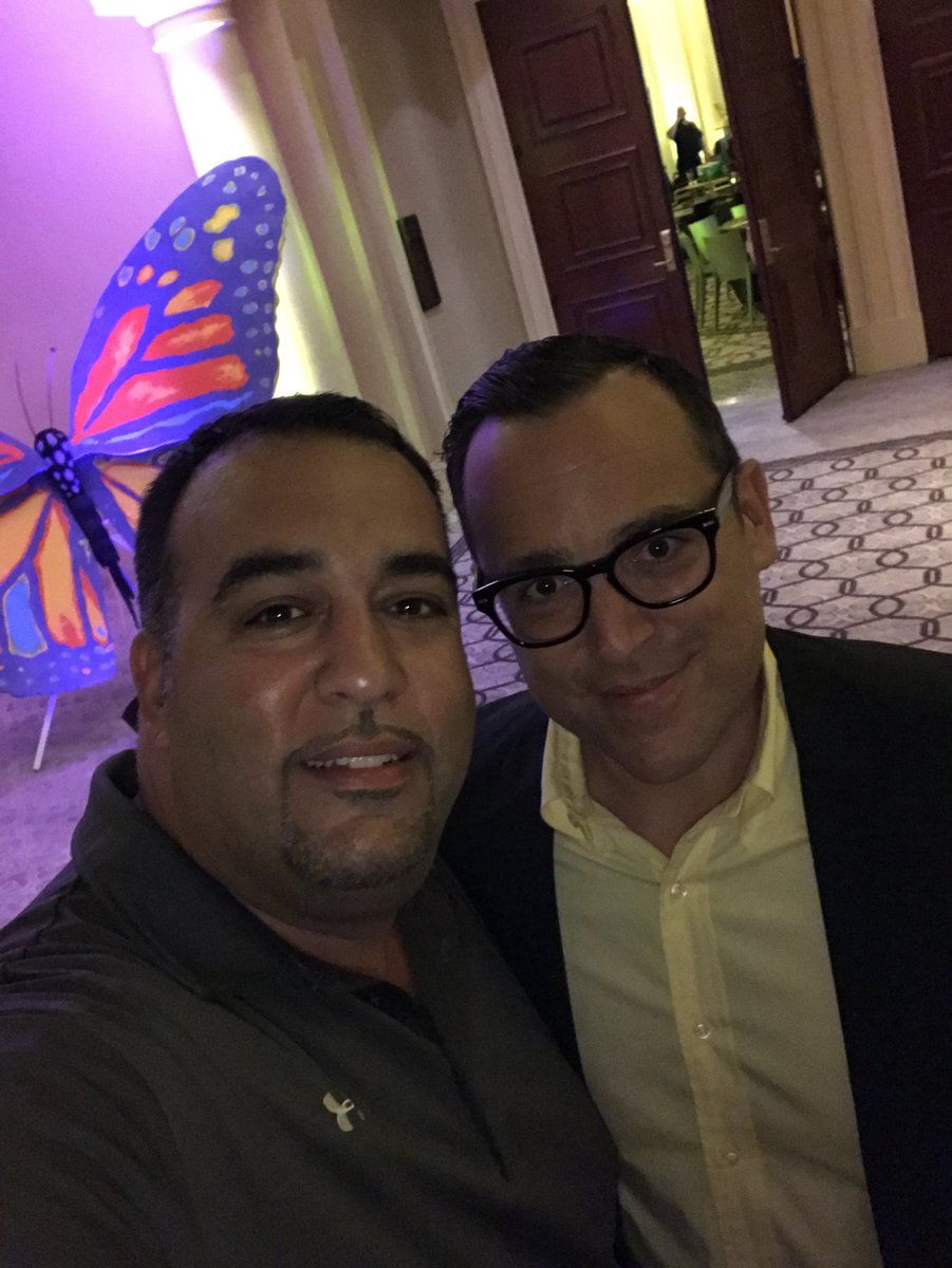 Platinum partners 2017 so honored! Hanging with @ThatWirelessGuy #sprint