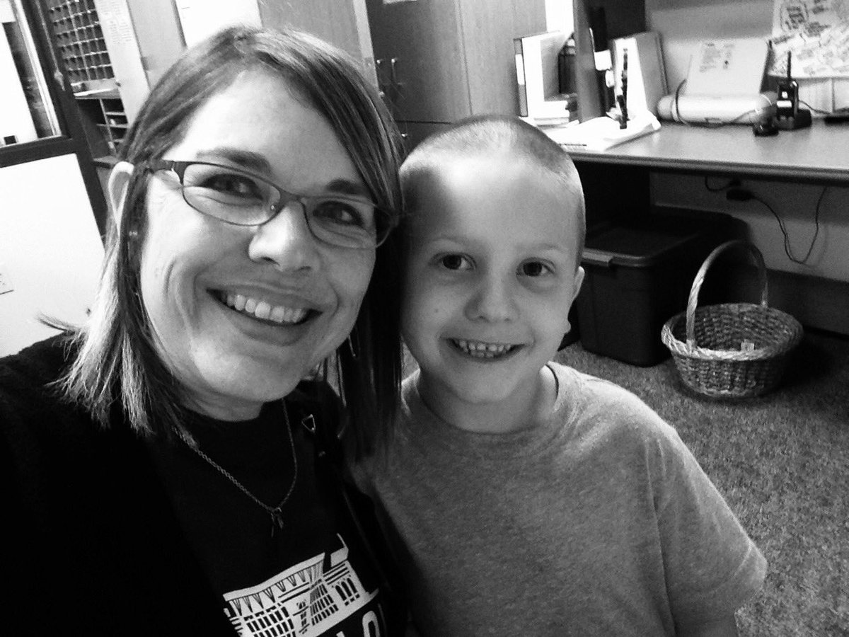 littleagg's tweet photo. One of my fav. parts of today!! #phonecallhome #positivecall #ceroars #castleberryisd @lion_learner @JacksonRuby https://t.co/hpyb2ahNi8